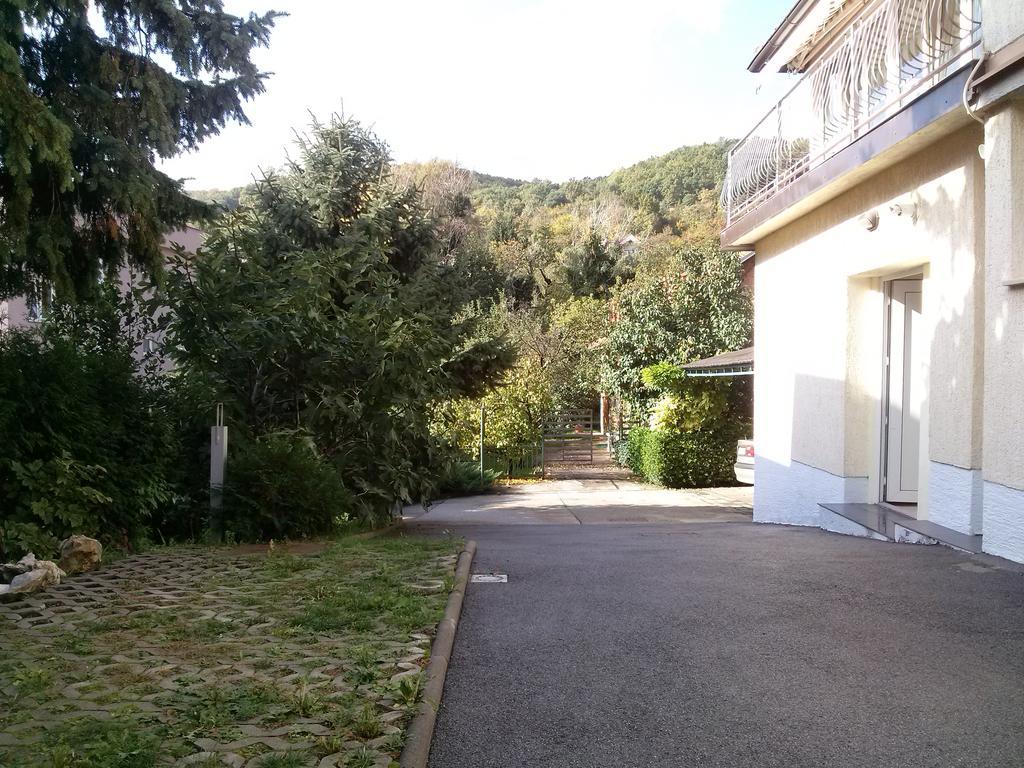 Apartments Garden Zagreb Zimmer foto
